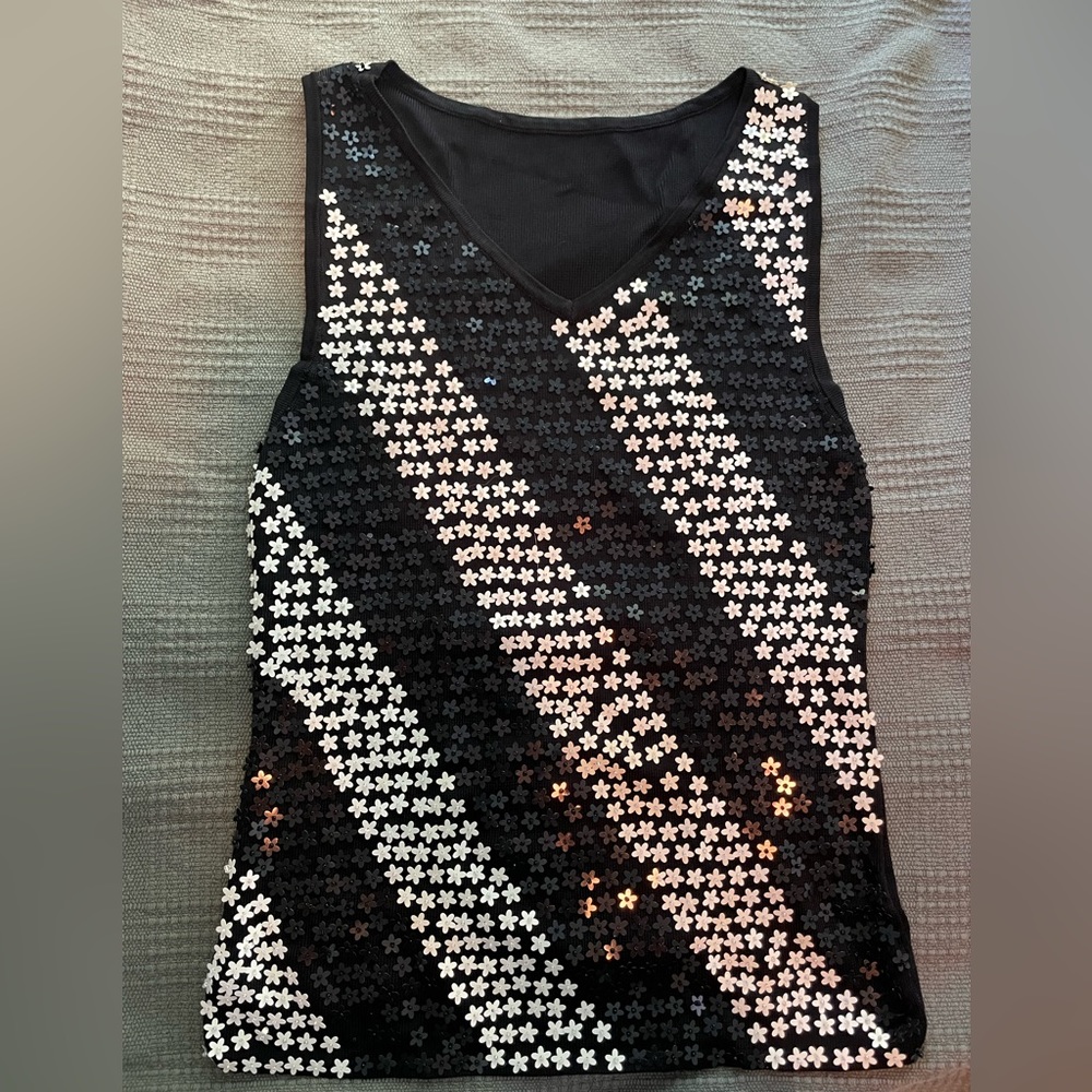 Sleeveless Top: Black and White Flower Sequin